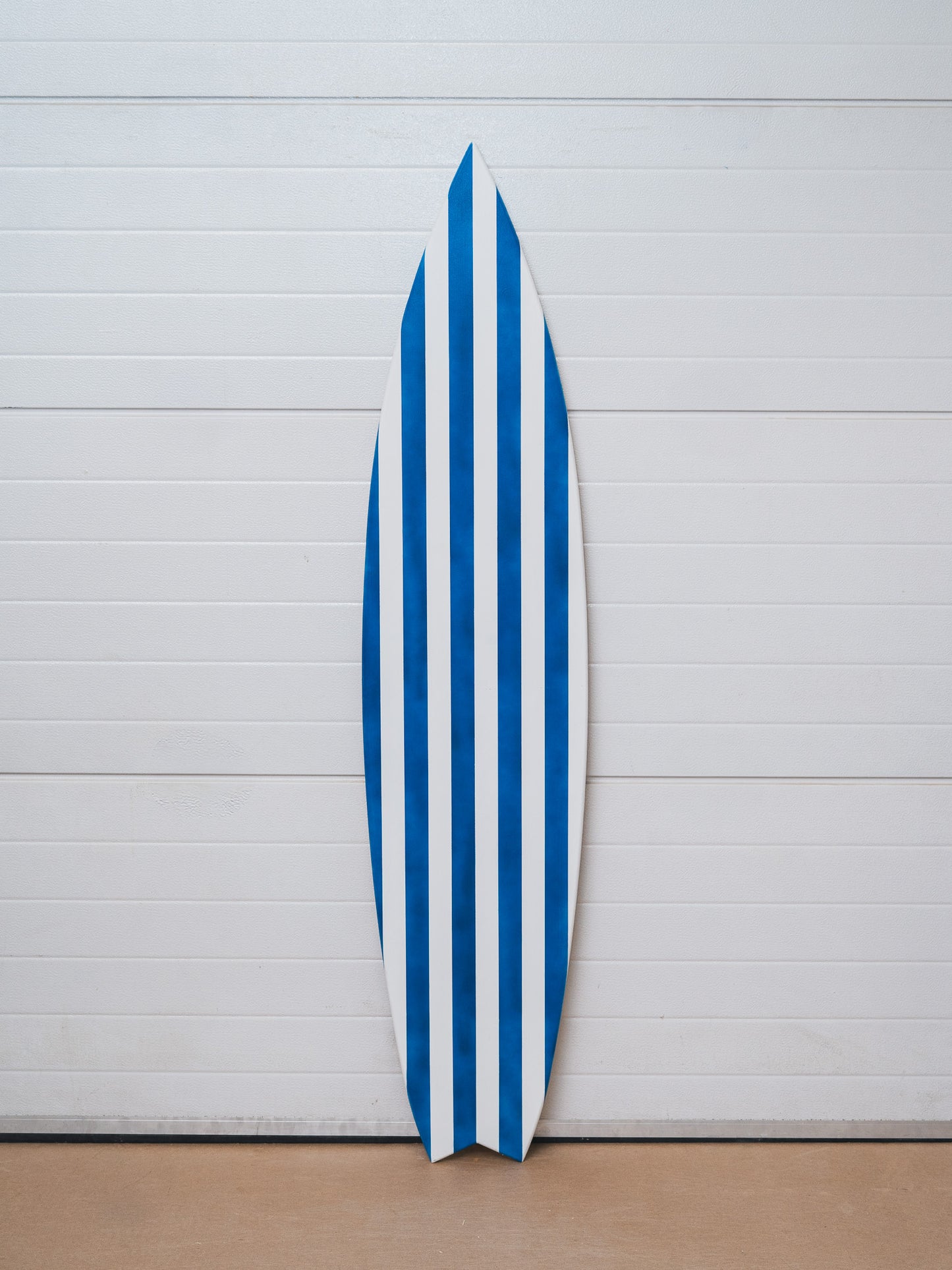 Handcrafted Wooden Surfboard – Striped In Blue