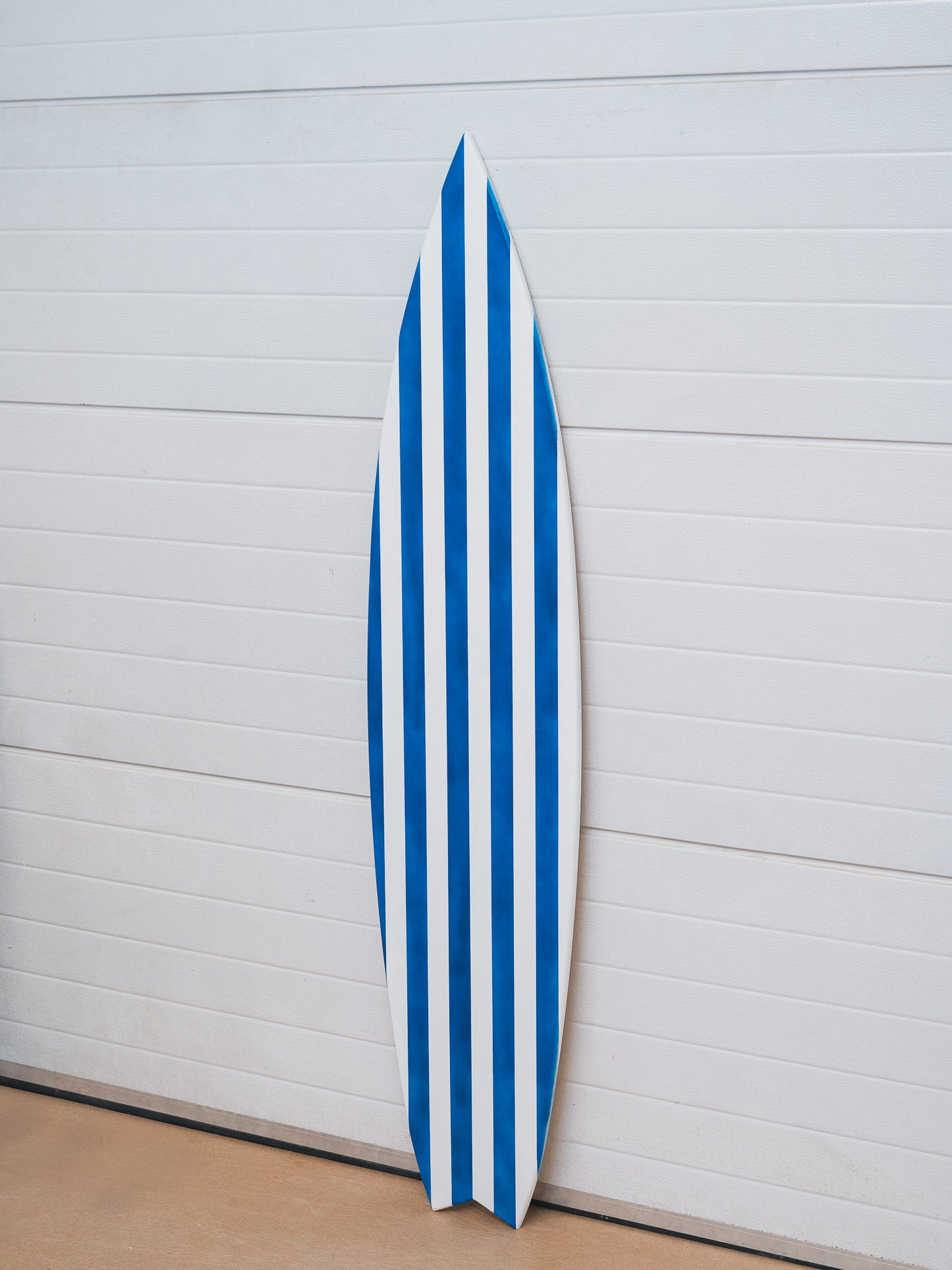 Handcrafted Wooden Surfboard – Striped In Blue