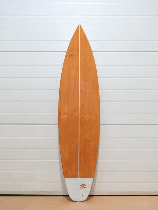 decorazione surf vintage
tavola da surf murale
arredamento casa al mare
tavola in legno rustica
arte costiera