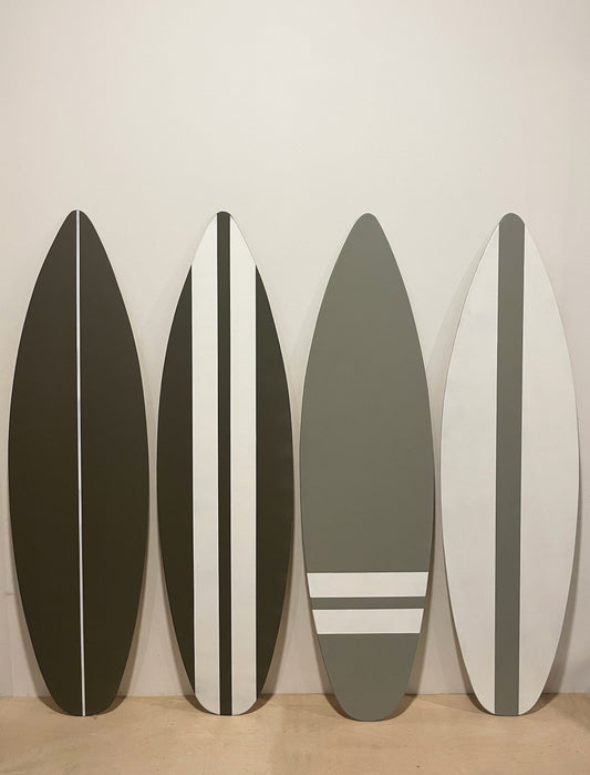 Sophisticated charm in grey: Decorative surfboards to elevate your space