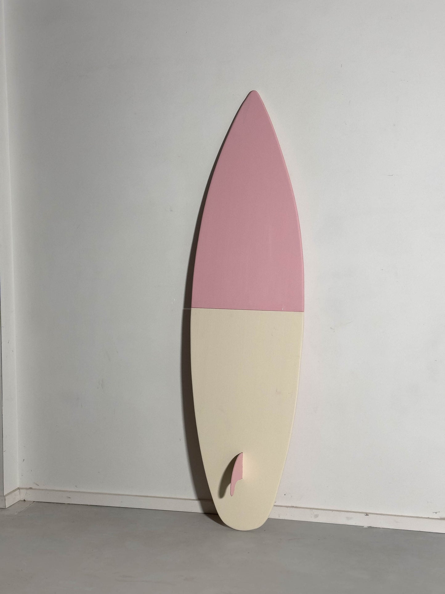 Boho chic meets rosy charm: pink decorative surfboard for your home